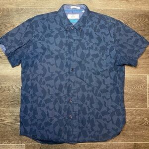 MBX button down short sleeve shirt men’s large